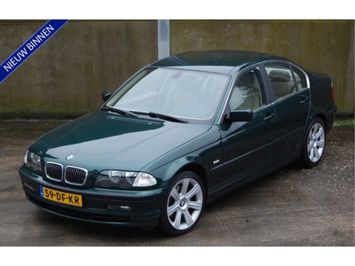 BMW 3 Serie 328i Sedan E46 / Executive / Handbak / NL Auto