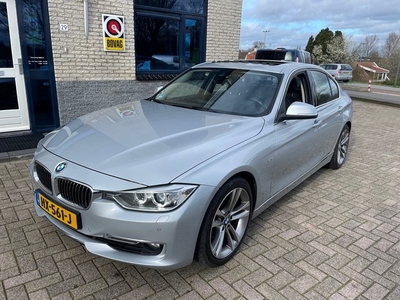 BMW 3-serie 330d High Executive- schuifdak-nav-trekhaak