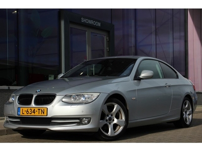 BMW 3-SERIE coupe 320i High Executive Navi Xenon 170PK