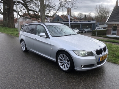 BMW 3-SERIE Touring 318i Business Line