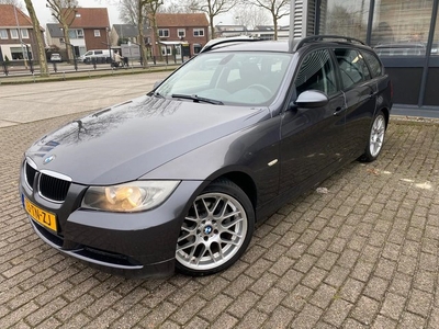 BMW 3 Serie Touring 318i High Executive/NAP/LM