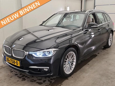 BMW 3 Serie Touring 318i Luxury Edition [DIGITALE TELLER, VOL LEDER, STOELVERW., GR NAVI, CRUISE, LED, 2-ZONE CLIMATE, NIEUWSTAAT]