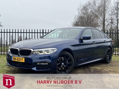 BMW 5 Serie 530i xDrive High Executive Panodak / LED /