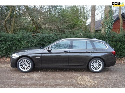 BMW 5-serie Touring 528i Luxury Edition Org NL/NAP