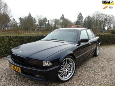 BMW 7-SERIE 735i Executive High-Line V8 , Clima / Cruise / Leder / Xenon / Pdc / 20 Inch Lm Velgen , NL Auto !! ,YOUNGTIMER !!