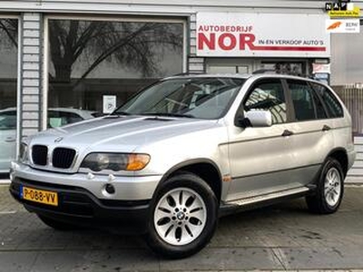 BMW X5 3.0i TUSSEN BAK MAAKT KRAKEND GELUID