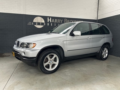 BMW X5 4.4i Executive, Youngtimer, prachtige auto. lees