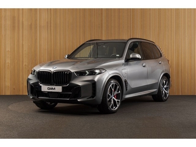 BMW X5 xDrive50e M-SPORT-MASSAGE-PANO-H/K (bj 2023)