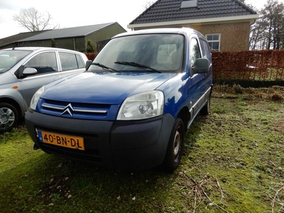 Citroen Berlingo 1.9 D 600 start niet (sloop) geen APK