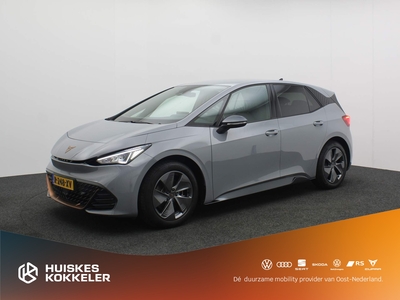 CUPRA BORN Business 204pk Automaat Achteruitrijcamera, Navigatie, Adaptive cruise control, Airco, DAB, Stuurwiel verwarmd, LED verlichting, Parkeersensoren