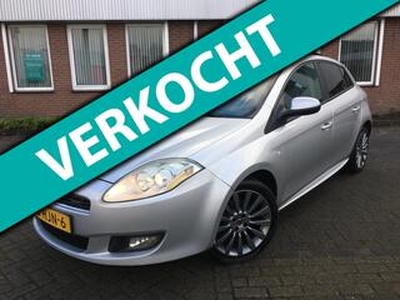 Fiat BRAVO 1.4 T-Jet /PANO/PDC/6BAK/CLIMA/RIJDTNIEUW!/