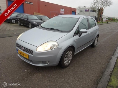 Fiat Grande Punto 1.4-16V Edizione Lusso