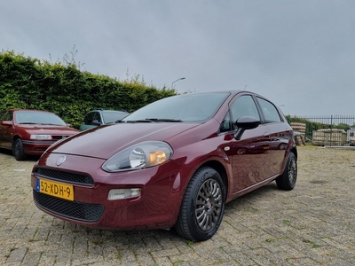 Fiat Punto Evo 0.9 TwinAir 5-DEURS AIRCO NIEUWE APK!