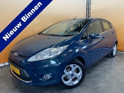 Ford Fiesta 1.25 Titanium achteruitrijsensoren Zeer lage