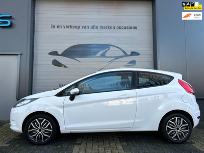 Ford Fiesta 1.25 Titanium airco nieuwe apk 2010 zeer netjes rijdt schakelt top