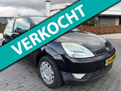 Ford Fiesta 1.3 airco nieuwe a.p.k. 2750,- euro stuur