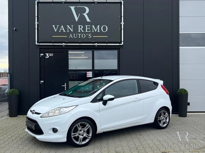 Ford Fiesta VERKOCHT!! ST LineBCCLIMASTOEL/VOORRUIT