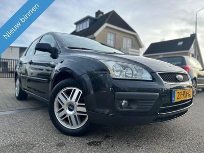 Ford Focus 1.6-16V Ghia (bj 2005)