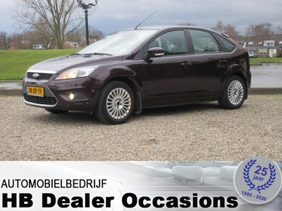 Ford Focus 1.6 Titanium - Airco Zaterdags geopend tot 15:00