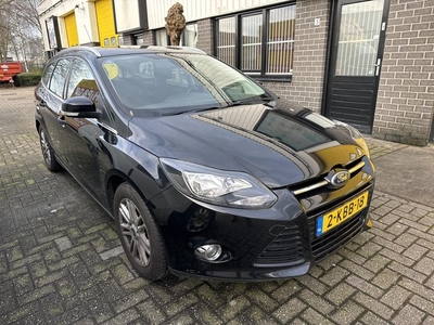 Ford Focus Wagon 1.0 EcoBoost Titanium TURBO