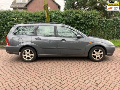 Ford Focus Wagon 1.4-16V Cool Edition