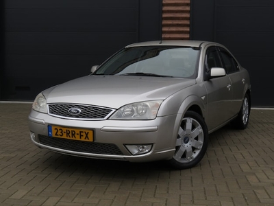 Ford Mondeo Benzine