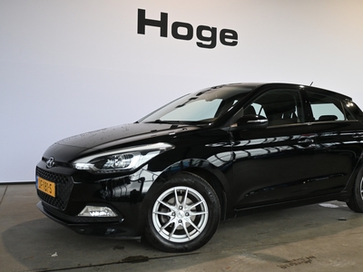 HYUNDAI I20 1.2 HP i-Motion Comfort ECC Cruise control Licht metaal PDC Inruil mogelijk