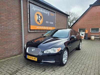 Jaguar XF Benzine