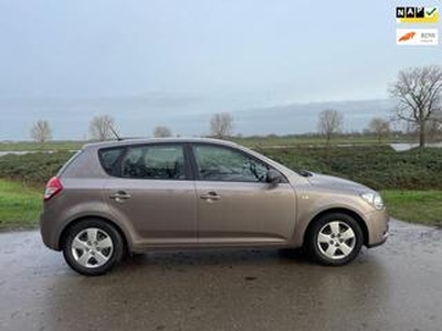 KIA CEE D Cee'd 1.4 CVVT X-tra