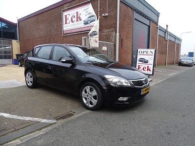 Kia cee'd 1.4 CVVT X-ecutive (bj 2011)