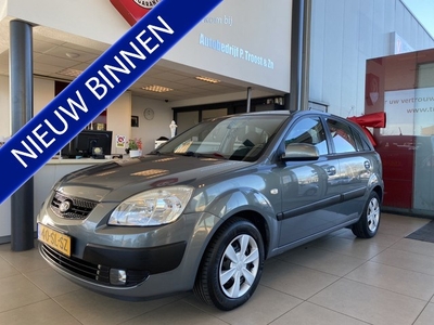 Kia Rio 1.4 L,5