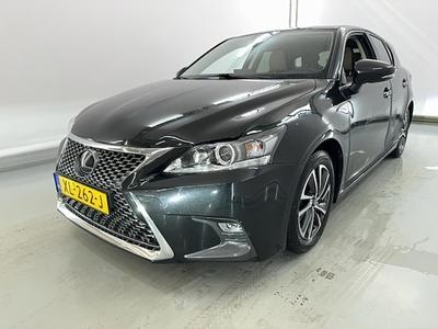 Lexus CT Benzine