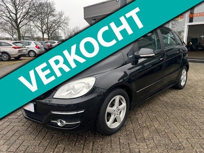 Mercedes-Benz B-klasse 180 BlueEFFICIENCY, Navi, Clima, Gsm, trekhaak, Stoelverwarming. etc.