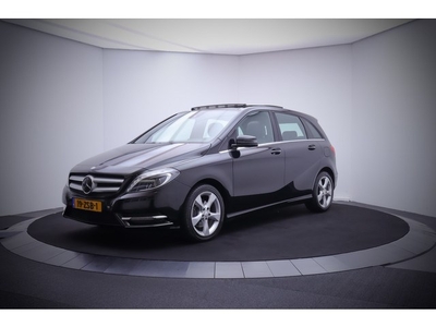 Mercedes-Benz B-Klasse 200 Aut. AMBITION LUXE PANO/HARMAN