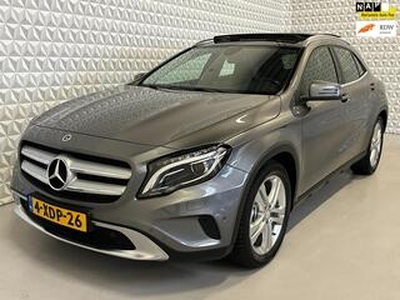 Mercedes-Benz GLA-KLASSE 200 CDI Panorama + Navigatie + PDC