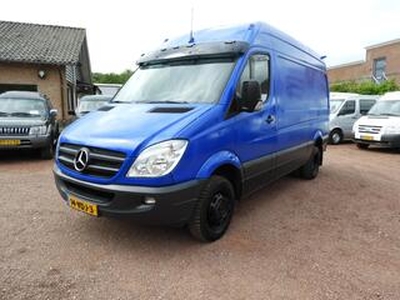 Mercedes-Benz SPRINTER 518 3.0 CDI V6 L2H2 Automaat Airco 519