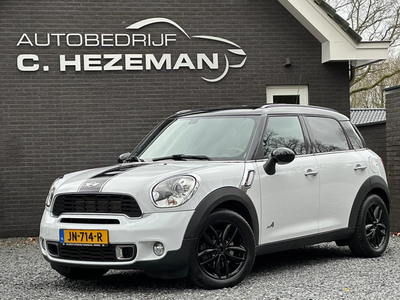 MINI Countryman 1.6 Cooper S ALL4 Chili Navigatie Leder Panoramadaken Cruise Control Wit/Zwart Sportief