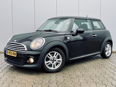 Mini Mini 1.6 One Pepper, climate, pdc, stoelverwarming