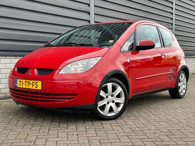 Mitsubishi Colt 1.5 QS 109PK airco apk NAP!! (bj 2006)