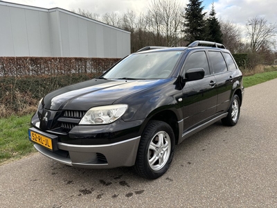 Mitsubishi Outlander 2.0 Invite plus / AIRCO