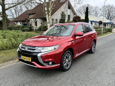 Mitsubishi Outlander 2.0 PHEV Prestige+ 203PK