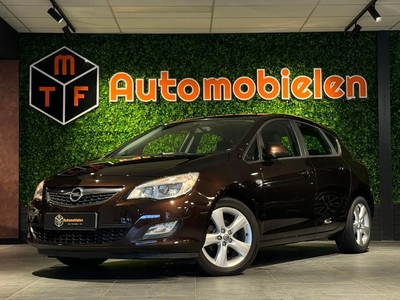 Opel Astra 1.4 Business + NAVIAIRCOBLUETOOTHCRUISE