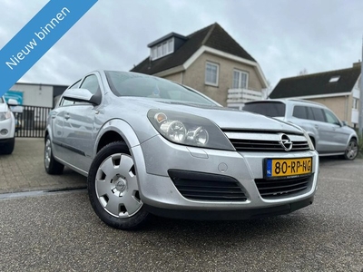 Opel Astra 1.4 Enjoy (bj 2005)