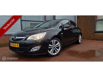 Opel Astra 1.4 Turbo Cosmo PDC/Trekhaak