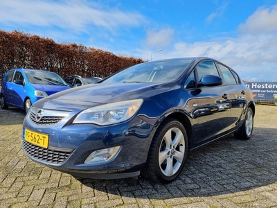 Opel Astra 1.6 Sport NIEUWE APK LEUKE AUTO! (bj 2013)