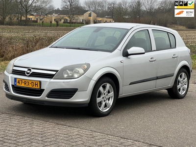 Opel Astra 1.8 Executive NAVI/CRUISE/TREKHAAK/APK 6-3-2025!CLIMA