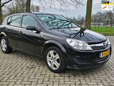 Opel Astra Benzine