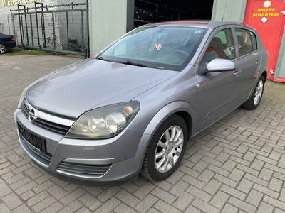 Opel Astra Benzine