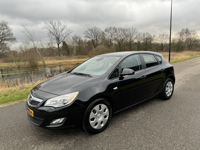 Opel Astra Benzine