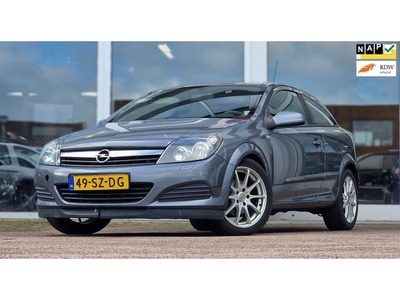 Opel Astra GTC 1.6i 16V Edition 17